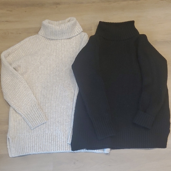 Cozy Black and Cream Nine West Turtleneck Sweaters. Size M - Picture 1 of 6